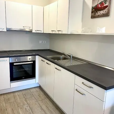 Apartament Bright With Free Private Parking *